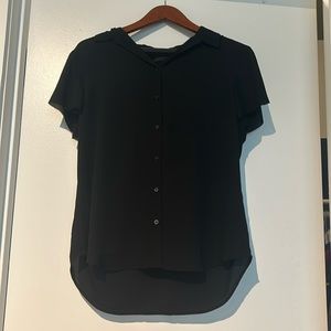 Classic black shortsleeve top